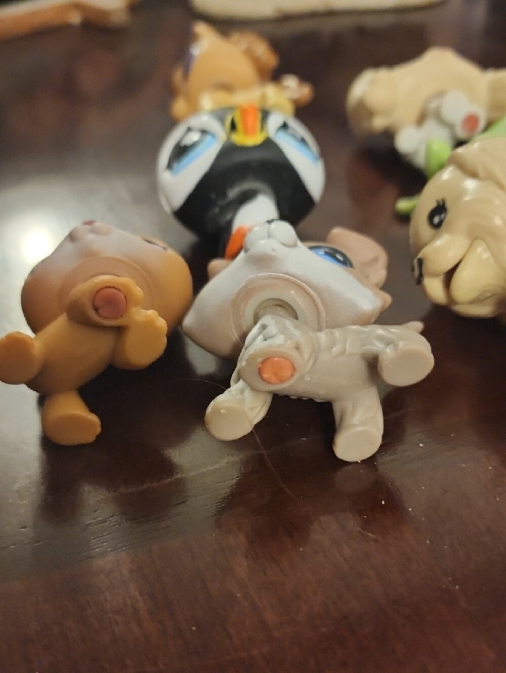 Littlest Pet Shop Assorted Mini Figures - Cream, Green, Tan - Picture 4 of 5